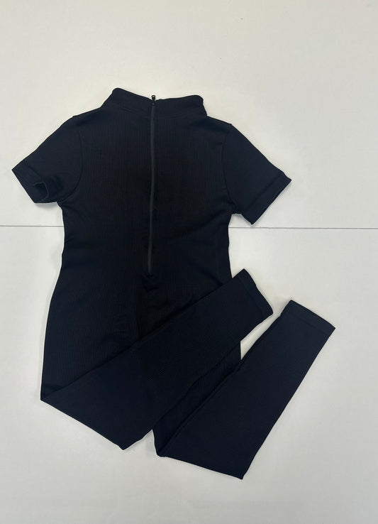 Macacão longo manguinha zíper preto- G