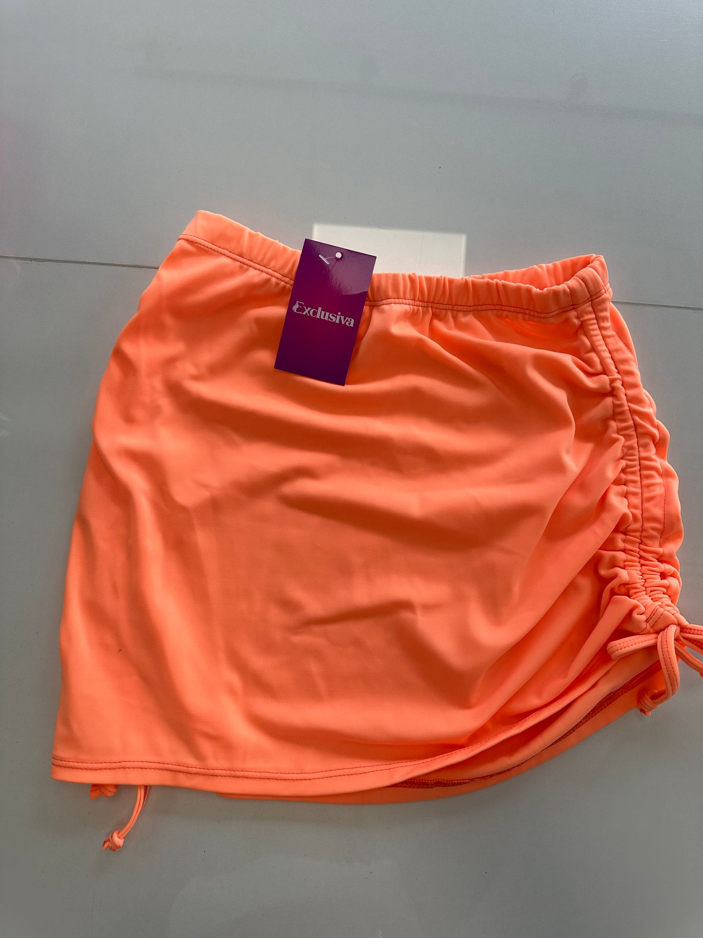 Saída De Praia Saia Curta Franzida nas laterais M