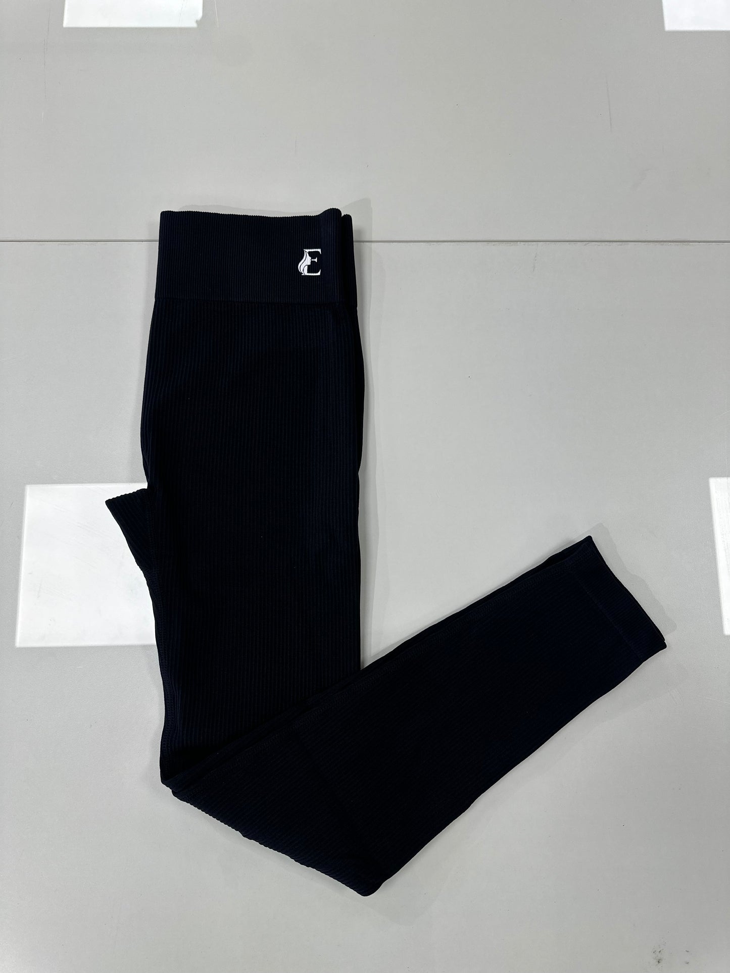 Legging sem cordinha Preto - By Exclusiva L