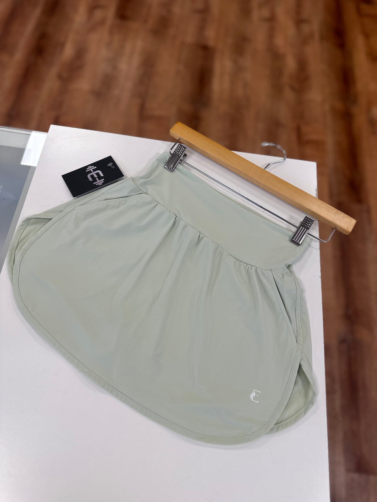Short saia Fitness verde Olívia - M
