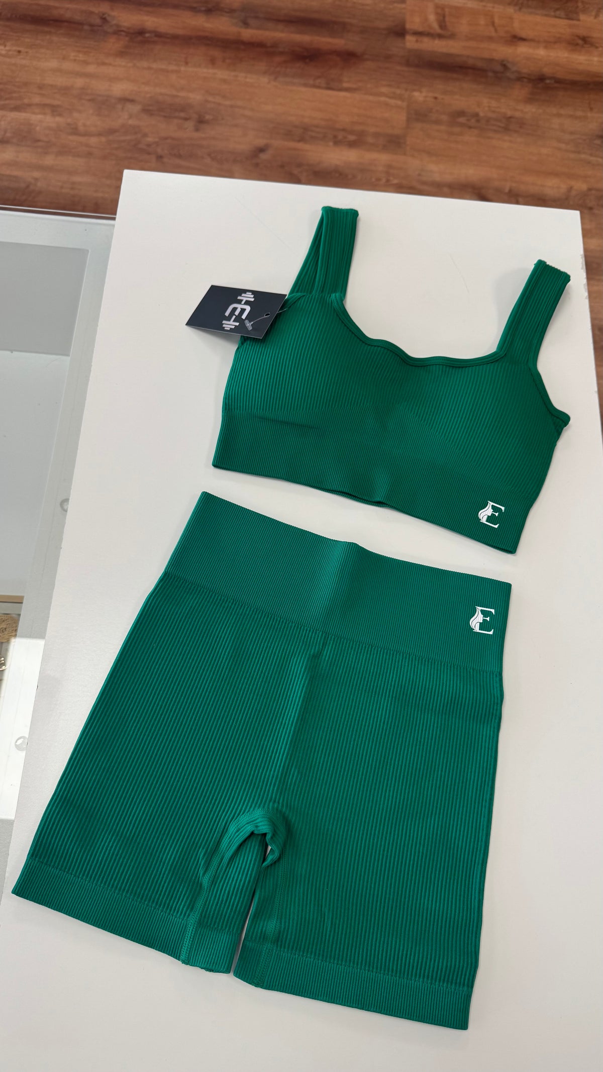 Conjunto fitness verde bandeira - P