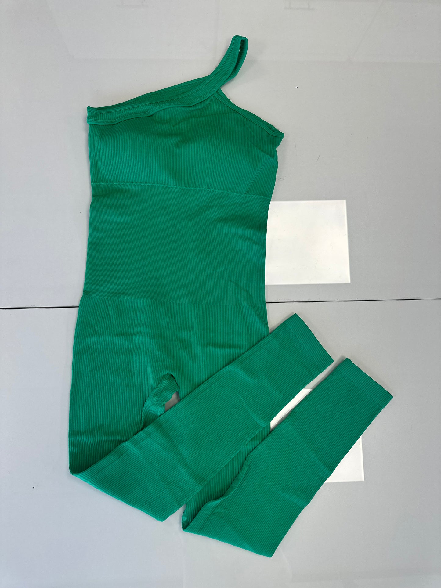Macacão Fitness by Exclusiva um ombro só VERDE- G