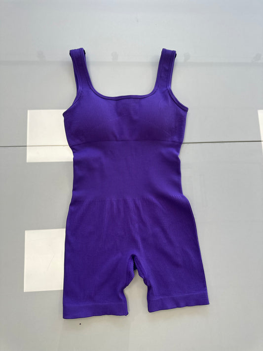 Macaquinho curto Roxo M